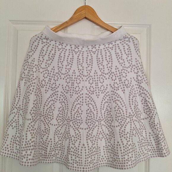 Saks Fifth Avenue Cream White Textured Knit Flared  Size M - Picture 3 of 6